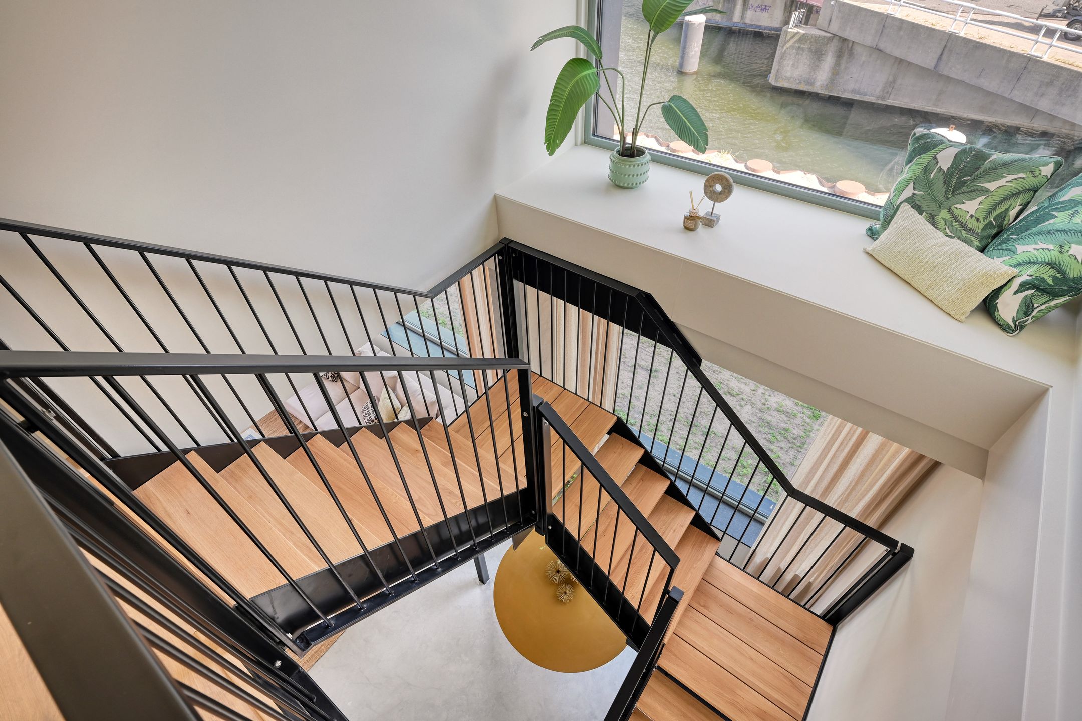 Foto 9 van Grasweg 221