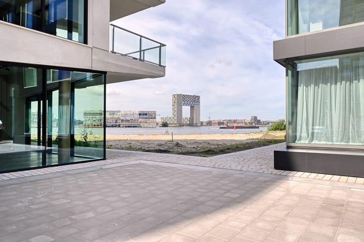 Foto 18 van Grasweg 221