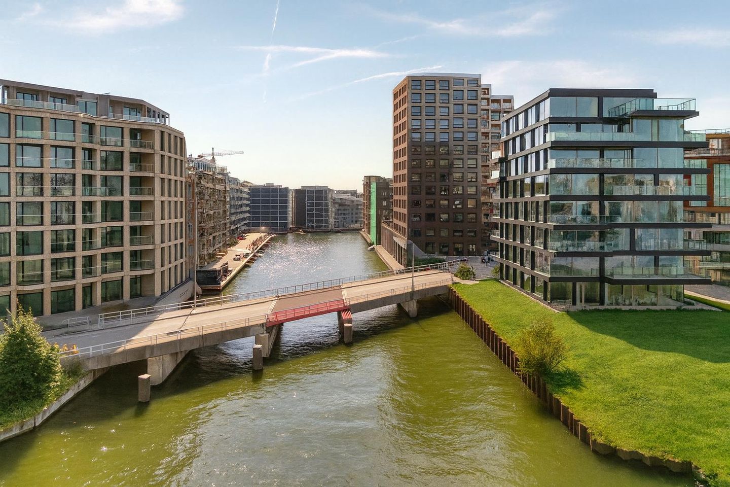 Foto 20 van Grasweg 221