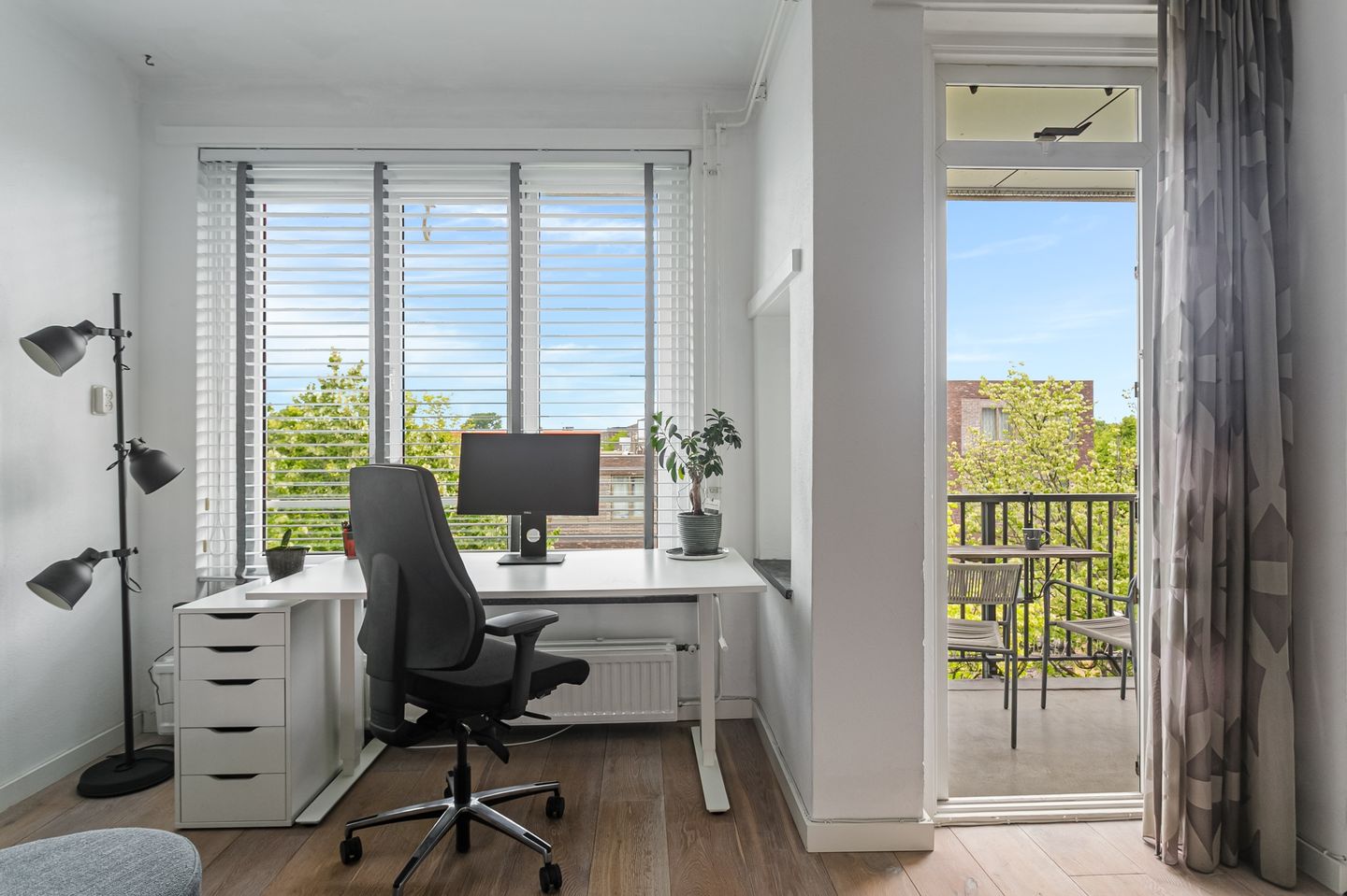 Foto 5 van Erik de Roodestraat 3-3