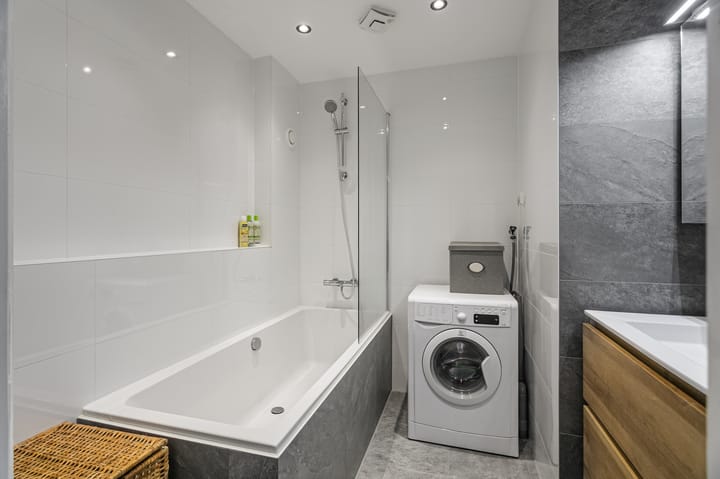 Photo 26 of Erik de Roodestraat 3-3