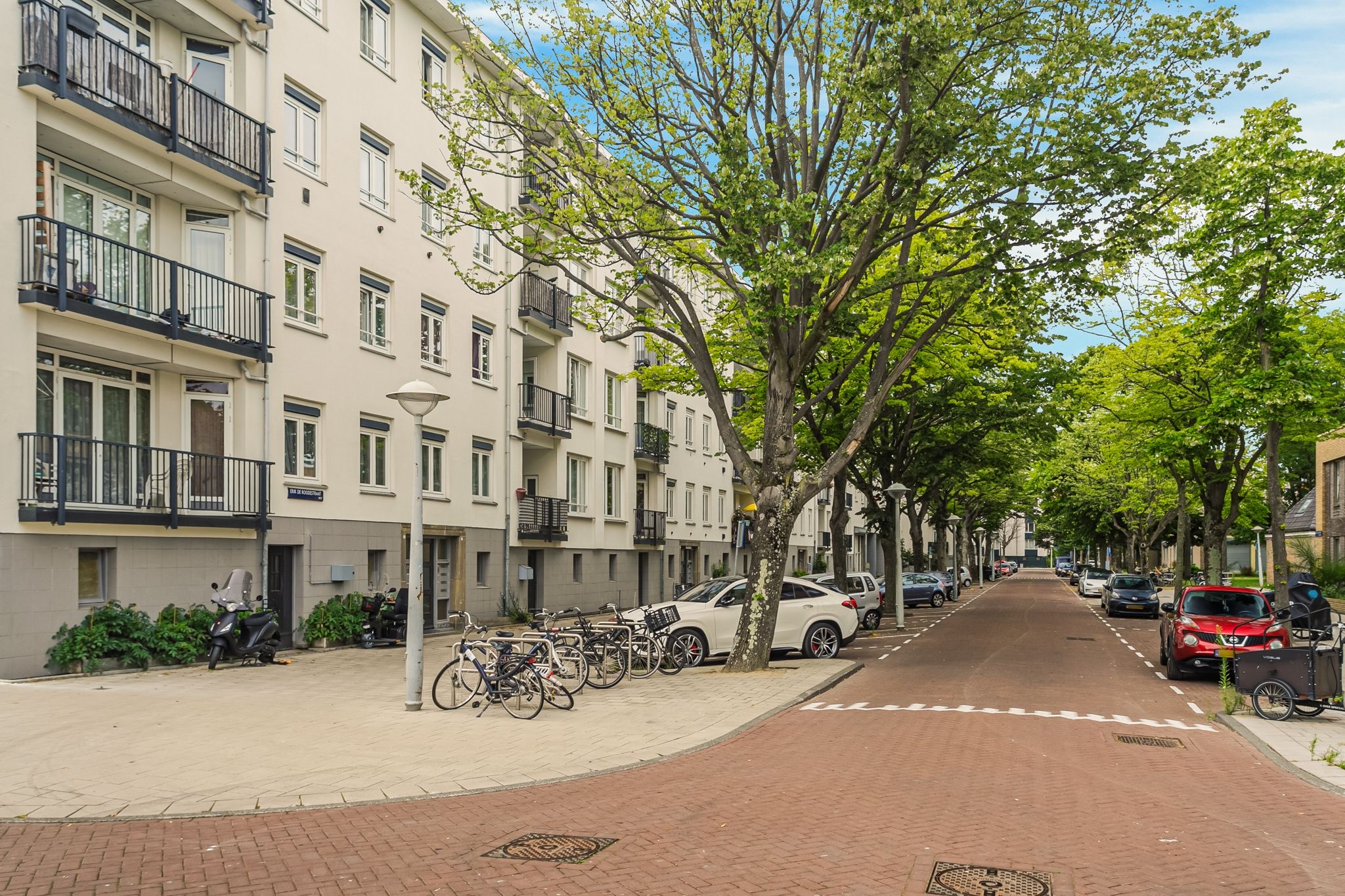 Foto 30 van Erik de Roodestraat 3-3