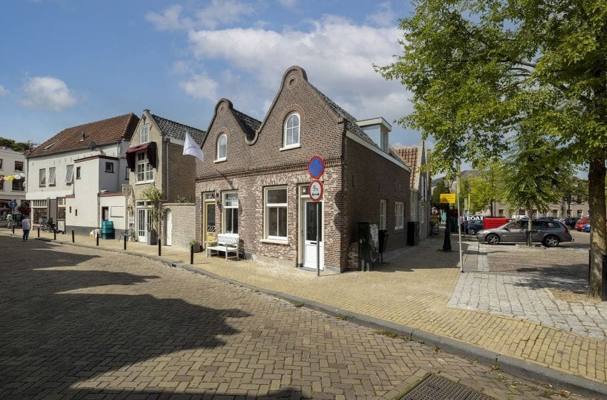 Bekijk foto 1 van Varkensmarkt 8
