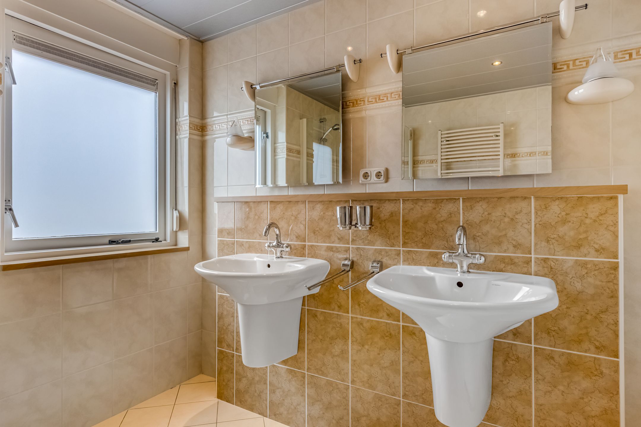 Foto 30 van Wielewaallaan 6