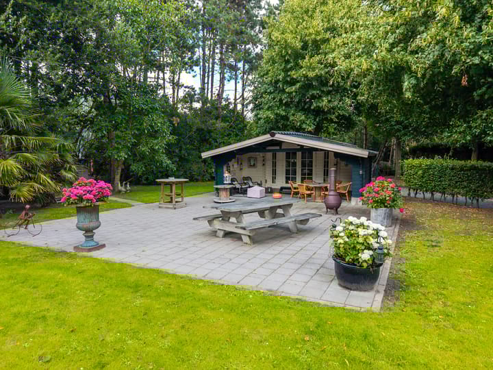 Photo 5 of Uithuizerweg 19