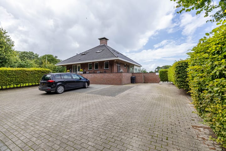 Photo 9 of Uithuizerweg 19