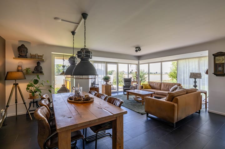 Photo 15 of Uithuizerweg 19