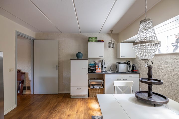 Photo 40 of Uithuizerweg 19