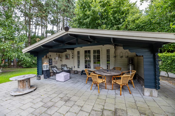 Photo 57 of Uithuizerweg 19