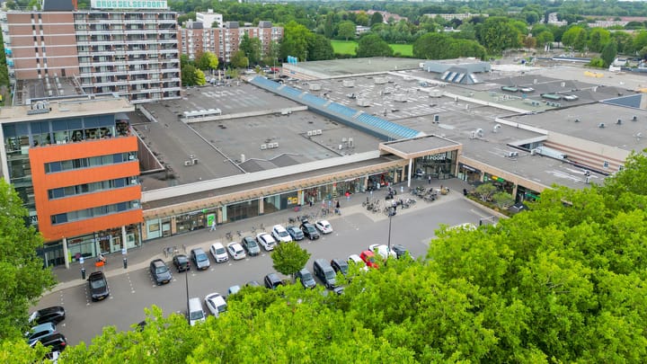 Photo 51 of Via Regia 117-C