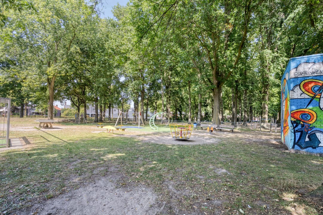 Photo 38 of Lijsterstraat 9