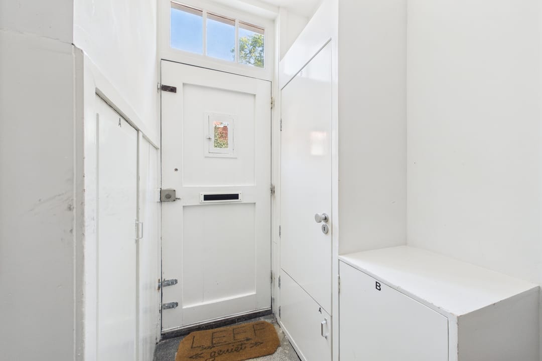 Photo 7 of Nieuwe Oostersestraat 34-B