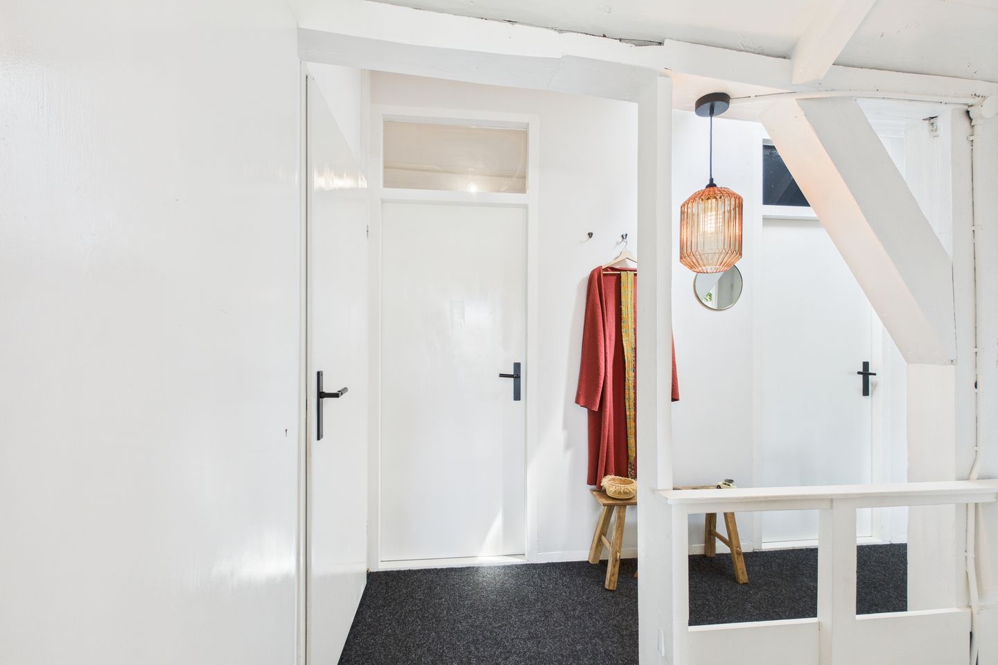 Photo 10 of Nieuwe Oostersestraat 34-B