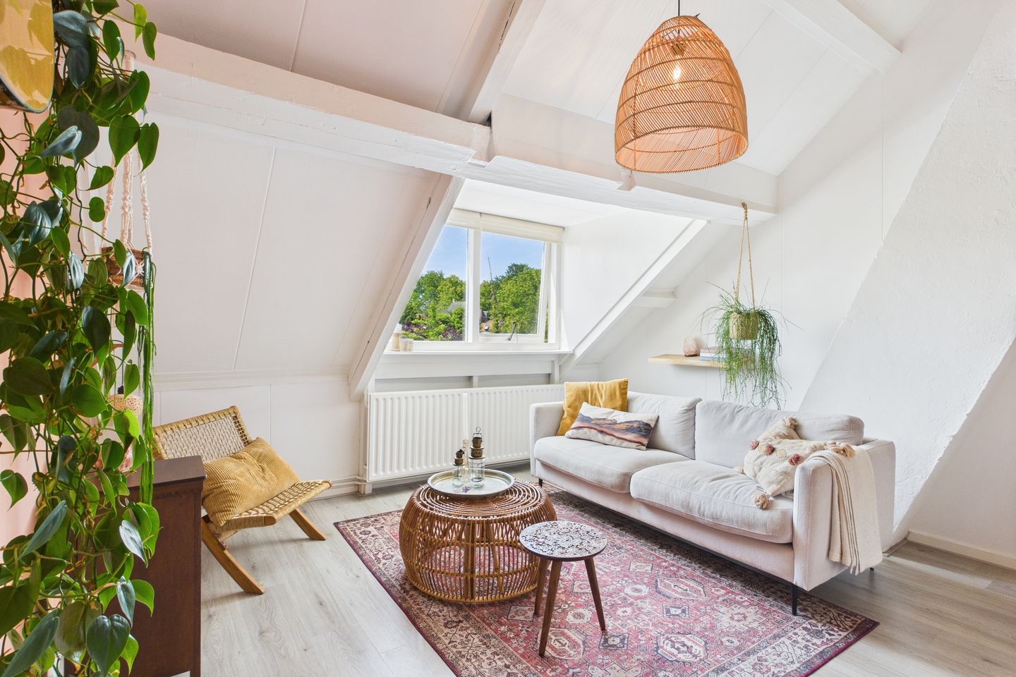 Photo 14 of Nieuwe Oostersestraat 34-B