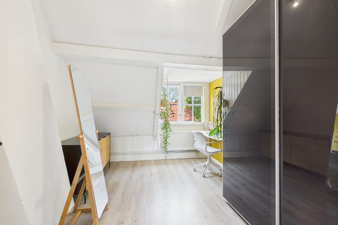 Photo 17 of Nieuwe Oostersestraat 34-B