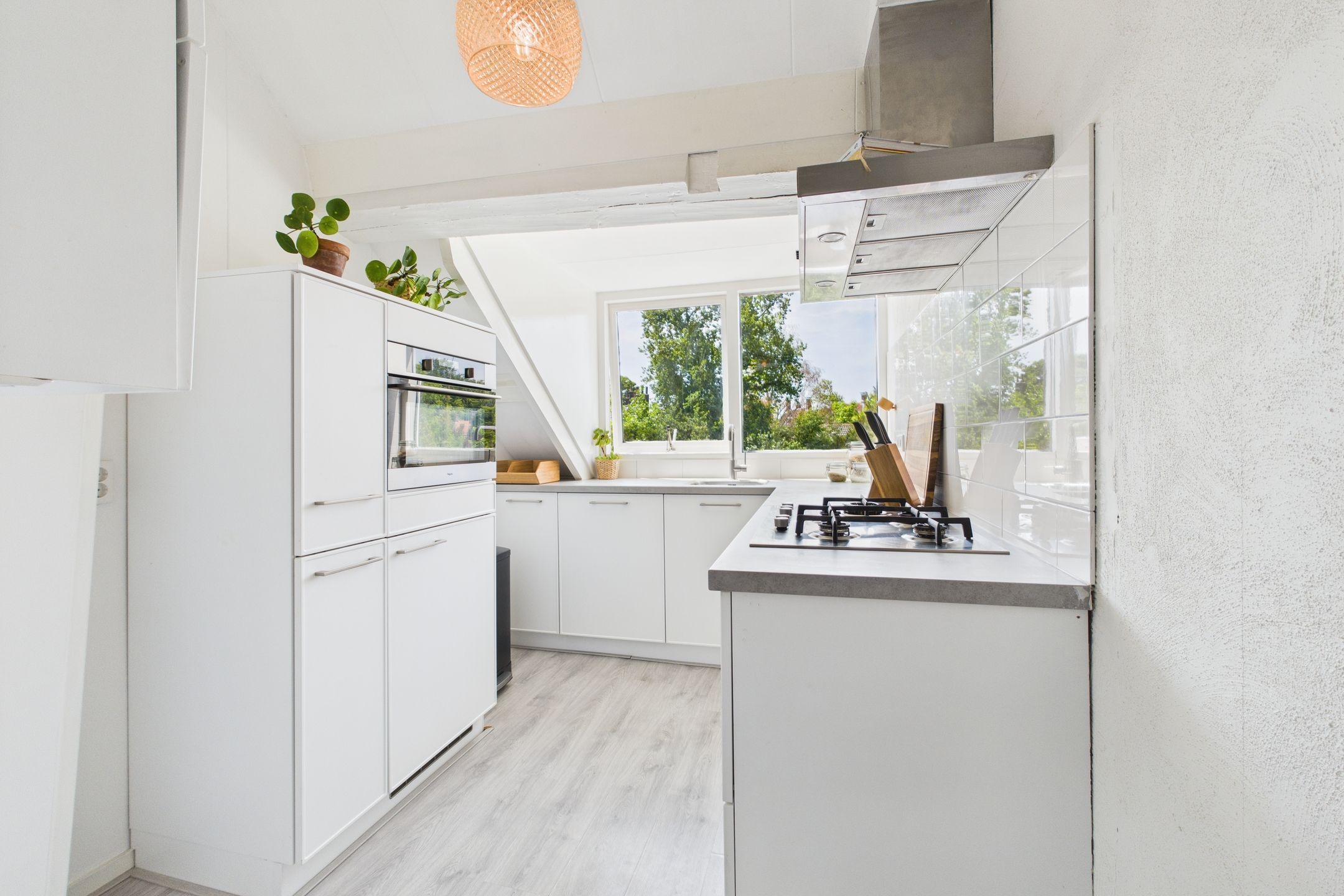 Photo 27 of Nieuwe Oostersestraat 34-B