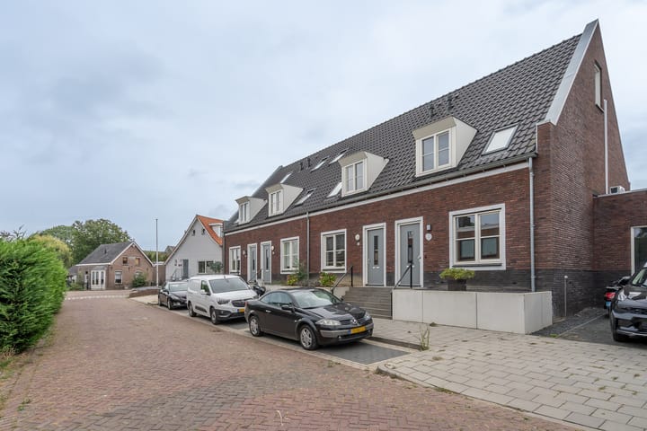 Maasdijk 2-d main image