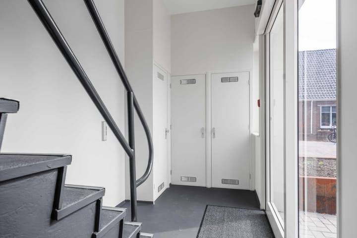 Photo 11 of Lageweg 14-D