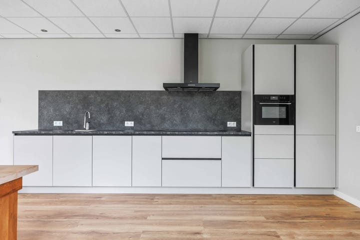 Photo 15 of Lageweg 14-D