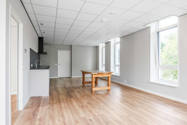 Photo 18 of Lageweg 14-D