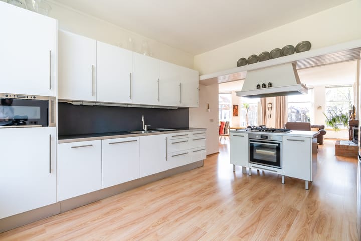 Photo 4 of Oosteinde 178