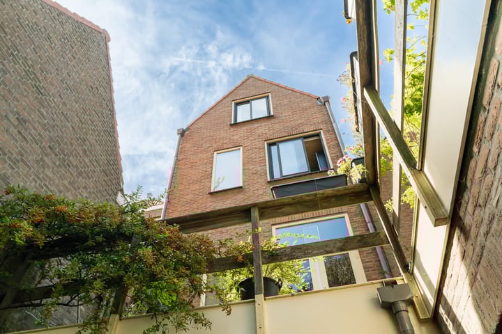 Photo 15 of Oosteinde 178