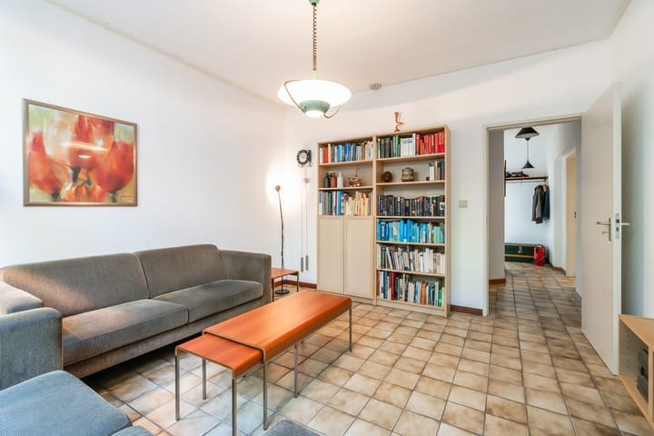 Photo 17 of Oosteinde 178