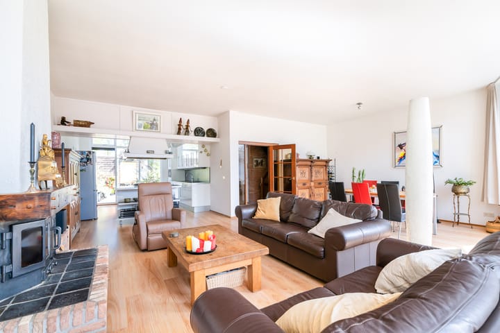 Photo 29 of Oosteinde 178