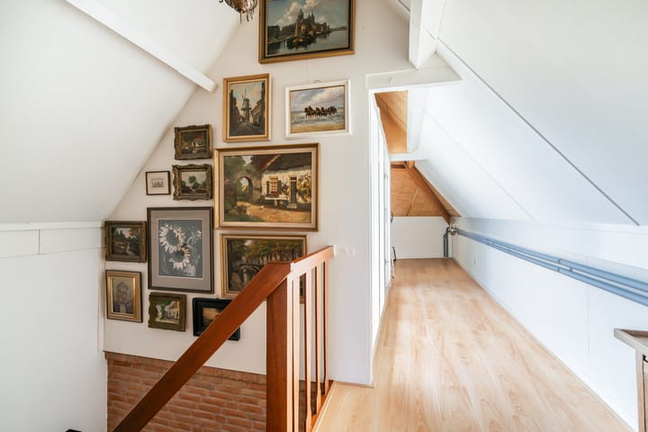 Photo 49 of Oosteinde 178