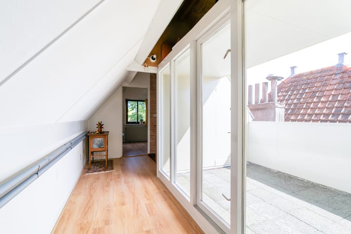 Photo 50 of Oosteinde 178