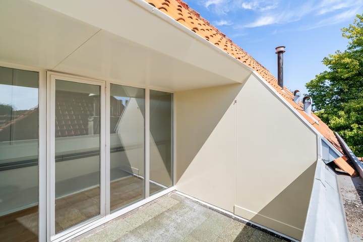 Photo 53 of Oosteinde 178