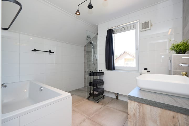 Photo 14 of Dommelstraat 34