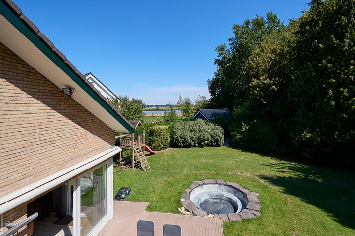 Photo 16 of Dommelstraat 34