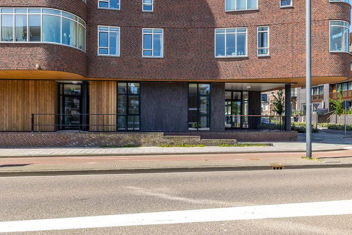 Photo 9 of Spuistraat 69