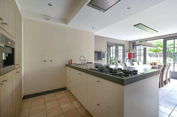 Foto 12 van Paviljoensweg 4