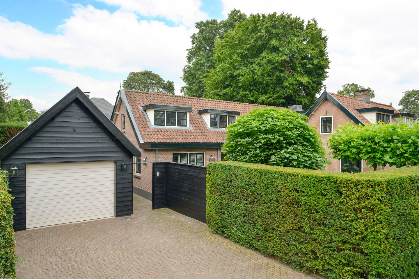 Foto 29 van Paviljoensweg 4