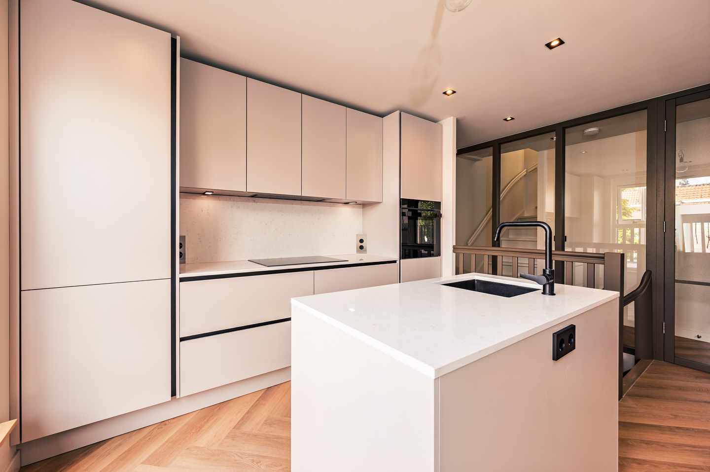 Photo 19 of Deurloostraat 32-4