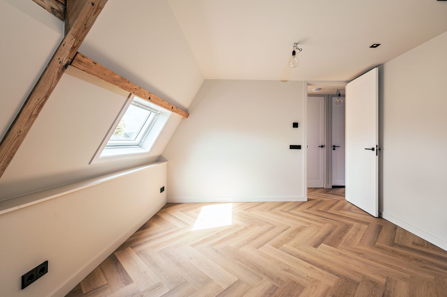 Photo 25 of Deurloostraat 32-4