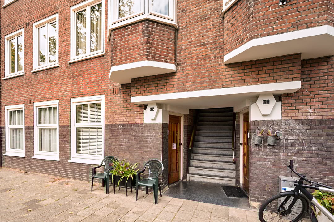 Photo 62 of Deurloostraat 32-4