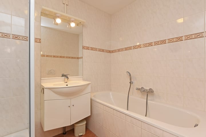 Foto 34 van Nieuwenhoornstraat 14