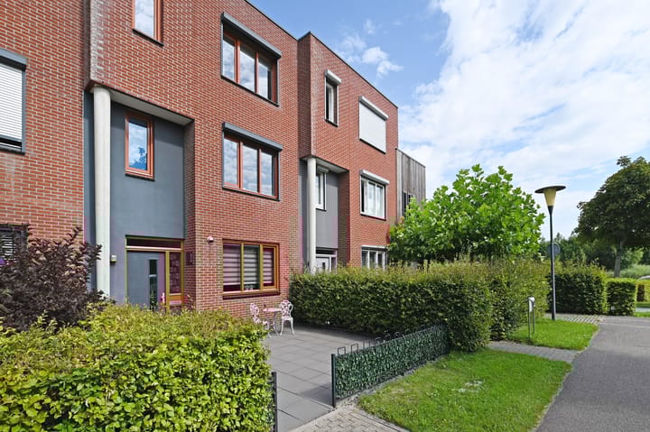 Foto 50 van Nieuwenhoornstraat 14