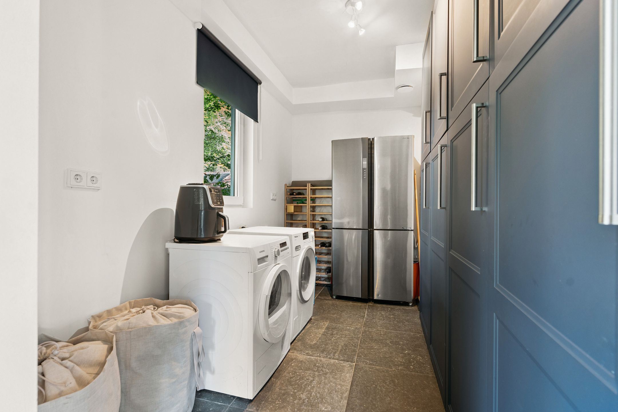 Foto 12 van Middenweg 7-C