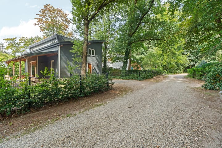 Foto 48 van Middenweg 7-C