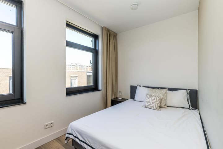 Foto 26 van Coolsestraat 100-B