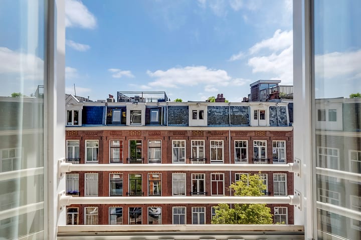 Foto 30 van Brederodestraat 32-2