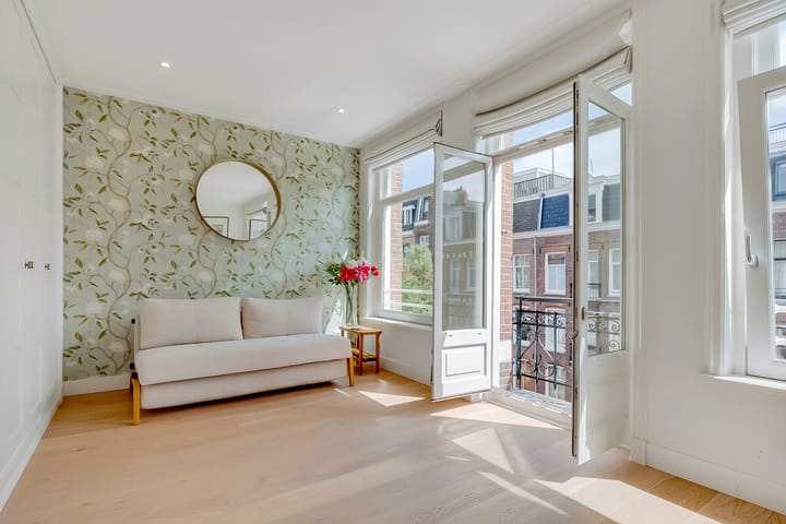 Foto 38 van Brederodestraat 32-2