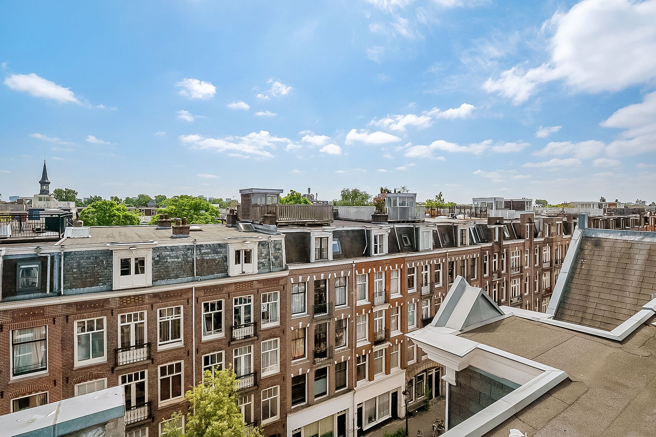 Photo 45 of Brederodestraat 32-2