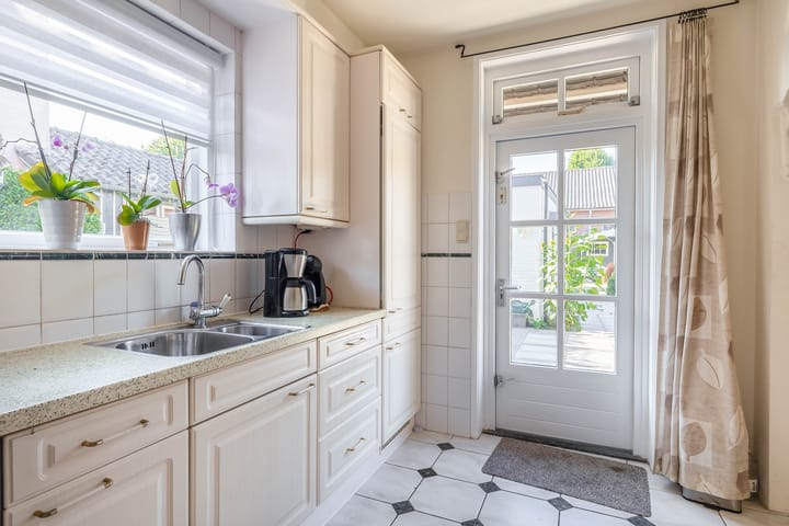 Photo 6 of Rijksstraatweg 91