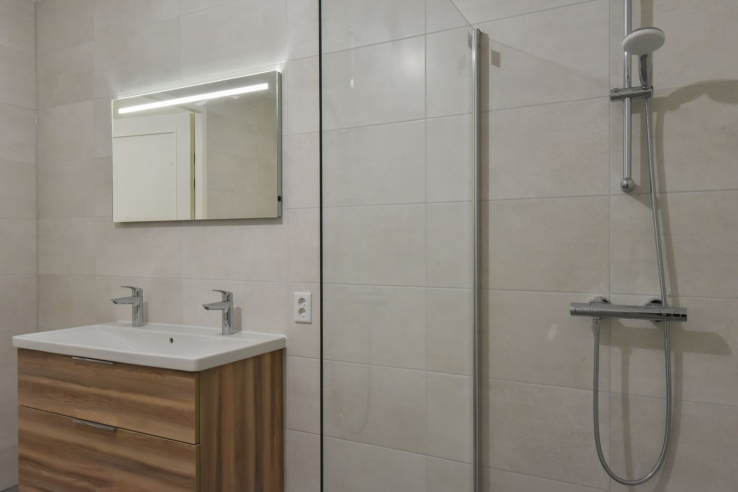 Foto 10 van Mahoniehout 427