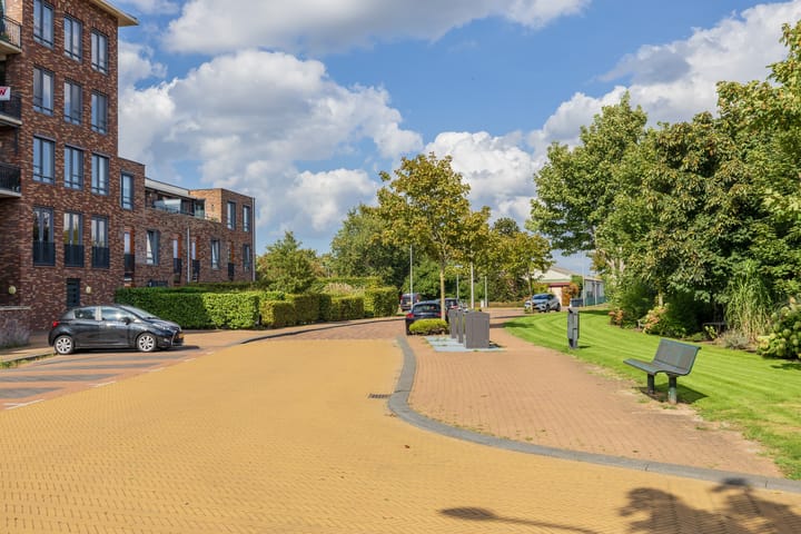 Foto 2 van Meander 68